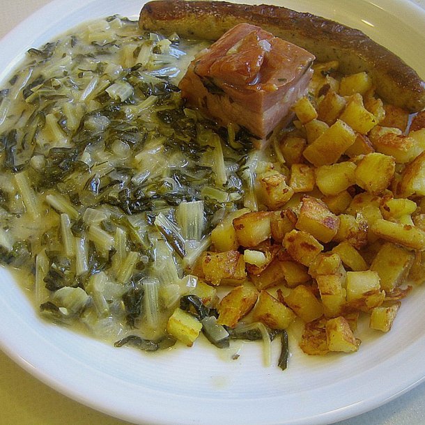 Namenia,  <em>Stielmus</em><br><i>Brassica rapa var. nipposinica</i>