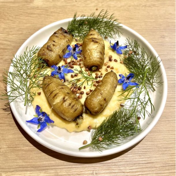 Hulsv�b, Knoldet - <br> K�rvelrod <br><i>Chaerophyllum bulbosum</i> 